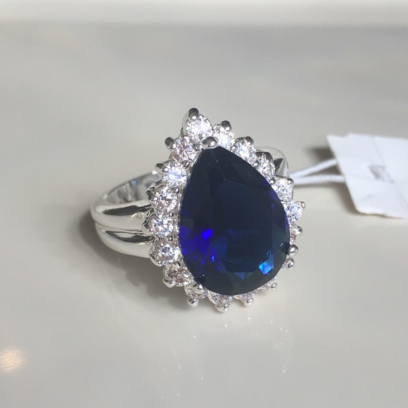 Jewelry - New fashion ring